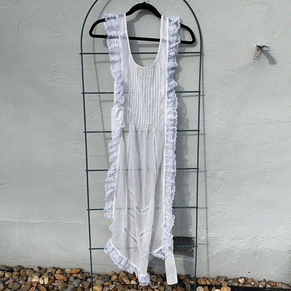 Handmade Lace Apron - Picture 1 of 6